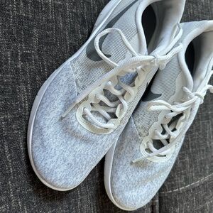 Nike Flex Contact Size 7 1/2 Shoes